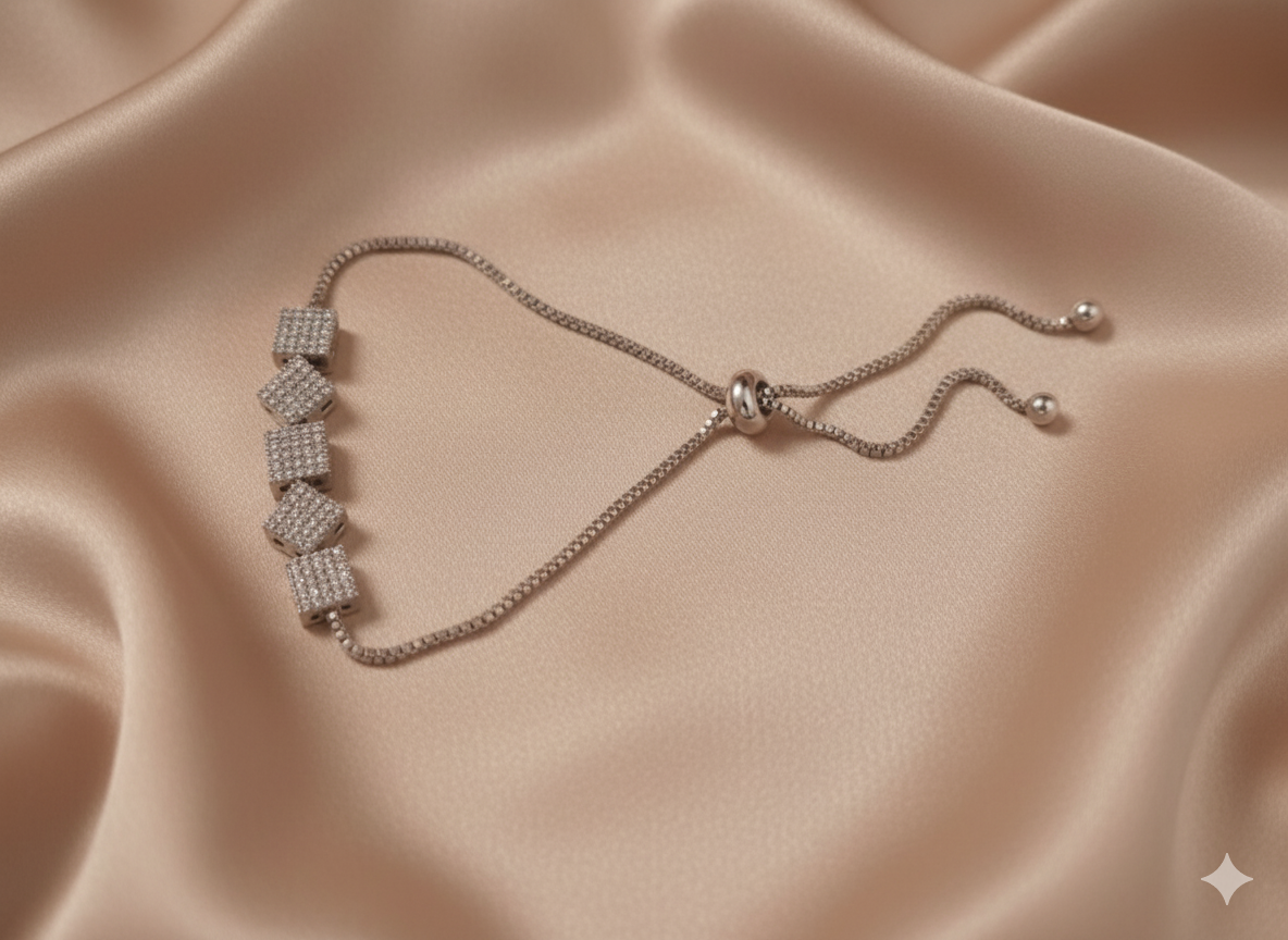 “Sparkle Mix” Zirkon Taşlı Parıltılı Zincirli Üçgen-Kare Taş Detaylı Bileklik Habos Store