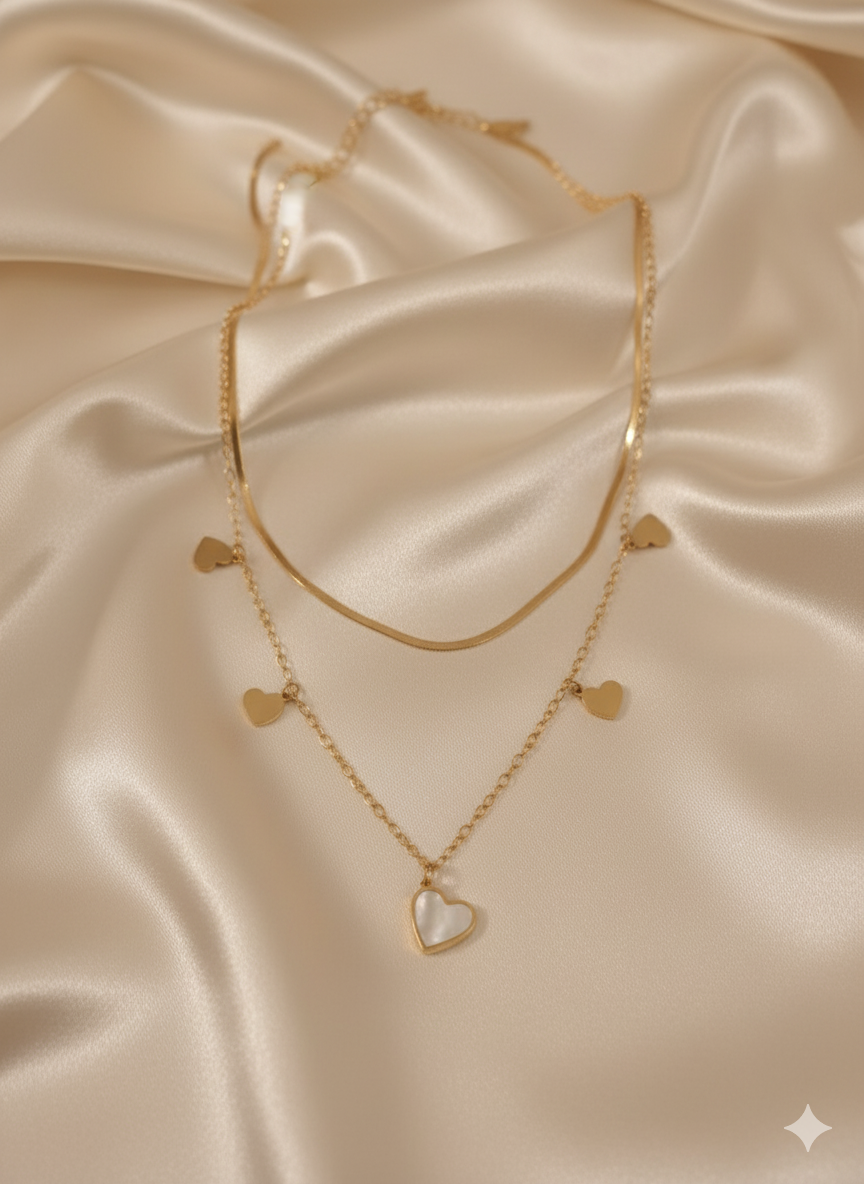 “Golden Hearts” Beş Ayrı Kalp Detaylı Altın Renkli Paslanmaz Çelik Kolye Habos Store