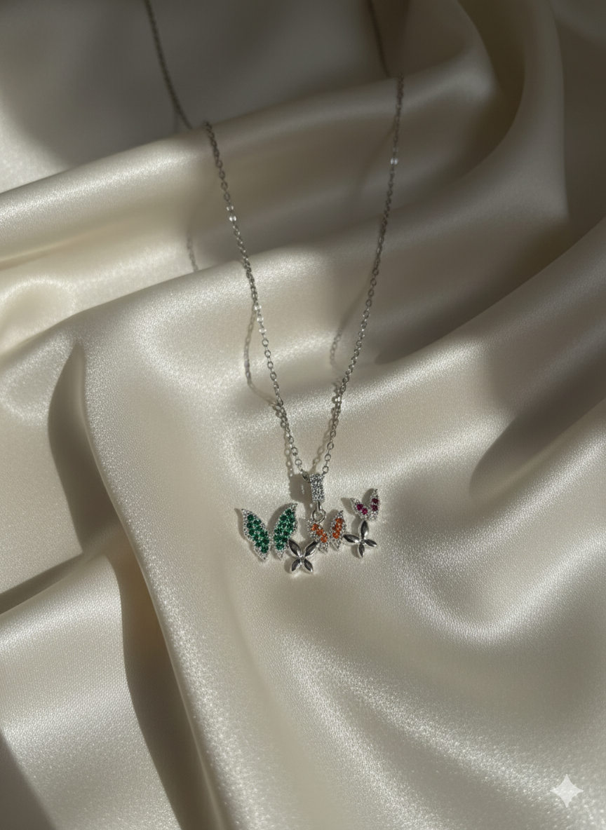 “Silver Butterflies” Beş Kelebek Detaylı Paslanmaz Çelik Kolye Habos Store