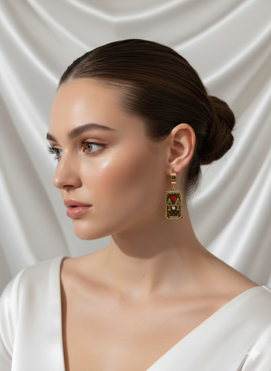 “Golden Family” Aile Temalı Altın Renkli Paslanmaz Çelik Küpe Habos Store