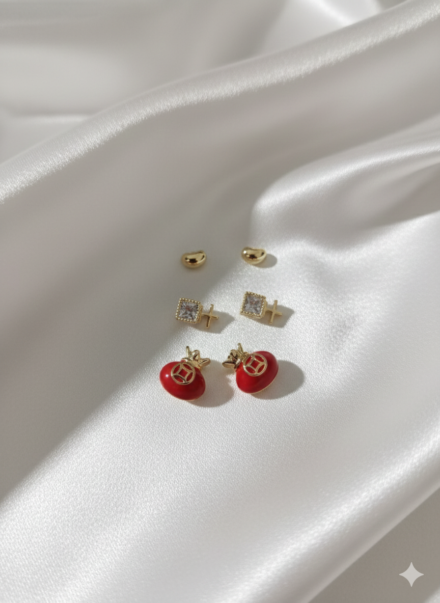 “Golden Minimal” Altın Renkli 3 Çift Kadın Küpe Seti Habos Store